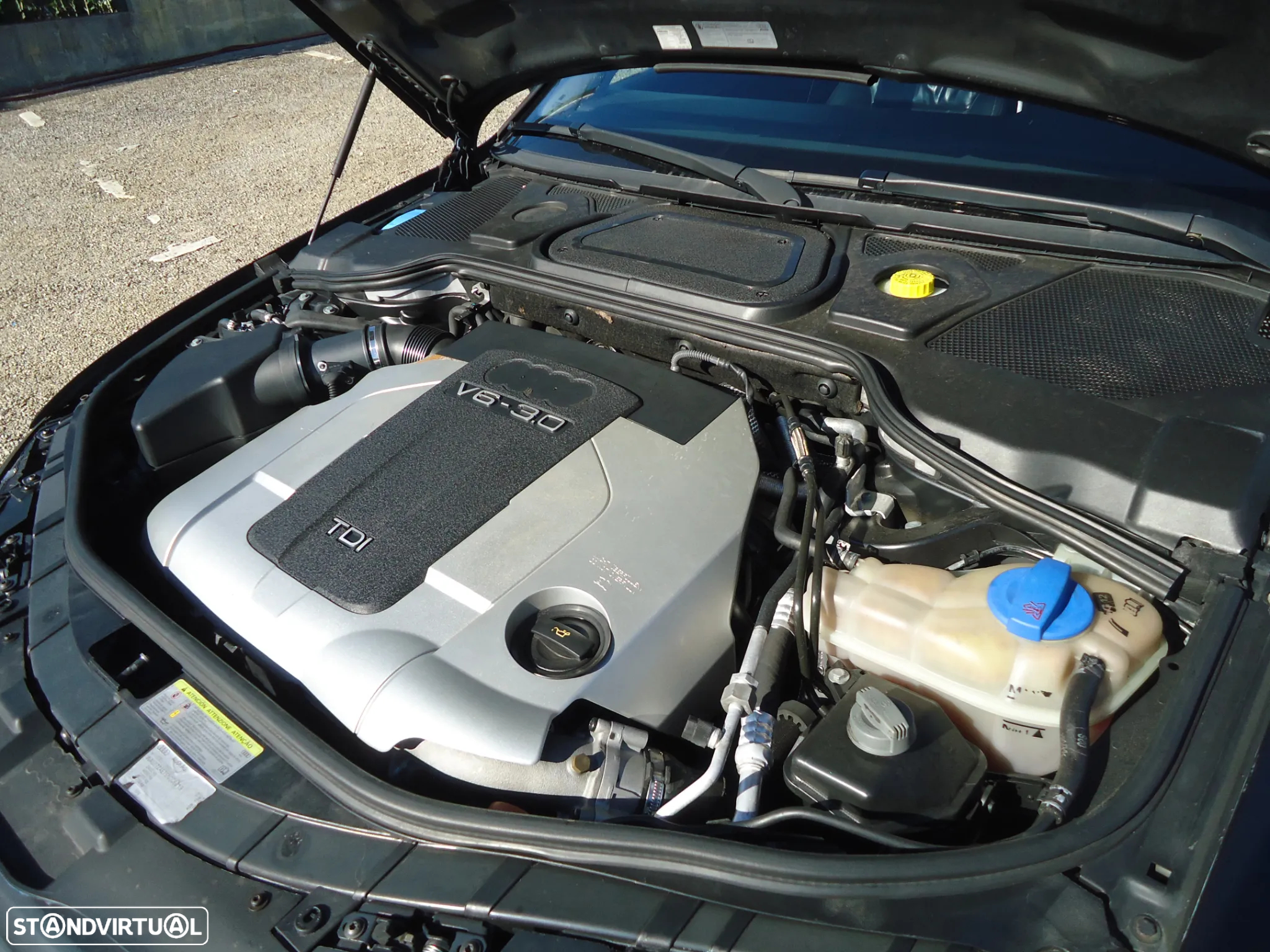 Audi A8 3.0 TDI V6 quattro Tiptronic FPD - 11