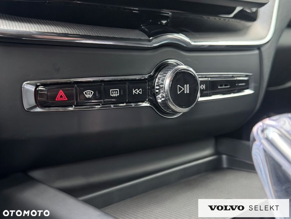 Volvo XC 60 - 25