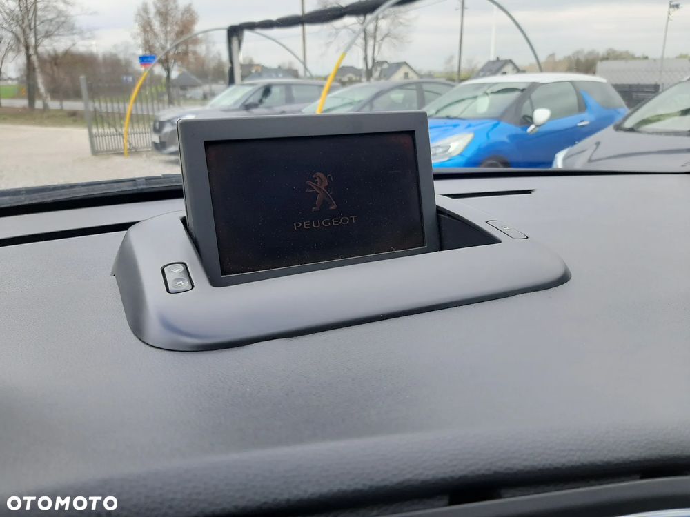 Peugeot 5008 1.6 Access 7os - 25