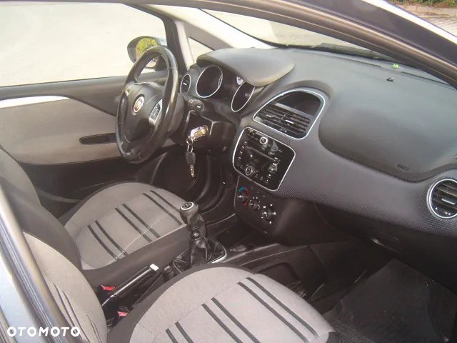 Fiat Punto Evo - 18