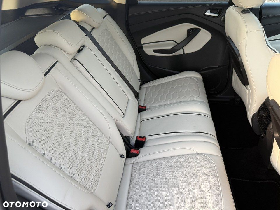 Ford Kuga Vignale 2.0 TDCi AWD - 33