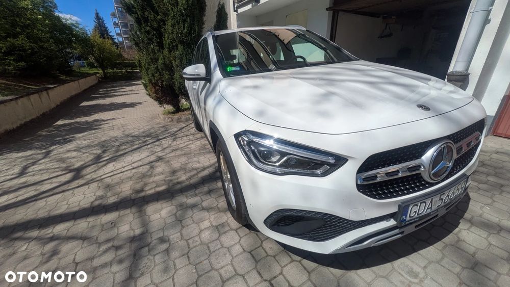 Mercedes-Benz GLA 200 - 21