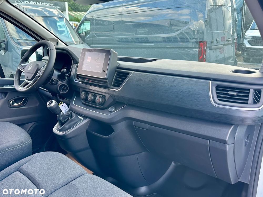 Renault Trafic - 13