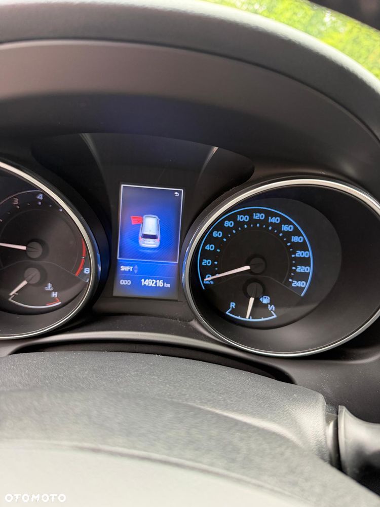 Toyota Auris - 5