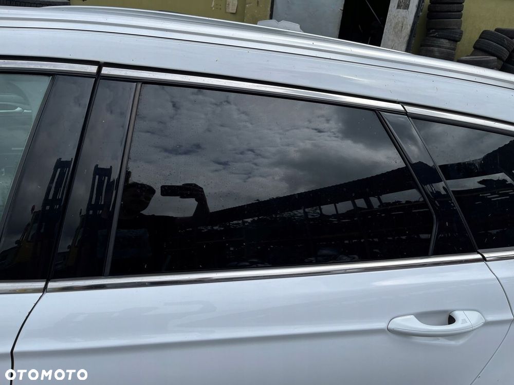 ford mondeo mk5 V 2015r kombi drzwi lewe tył tylne kod lakieru - ID - 2