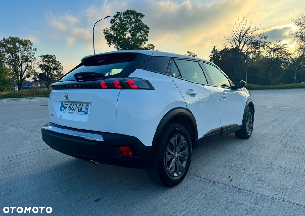 Peugeot 2008 1.5 BlueHDi Allure S&S - 5