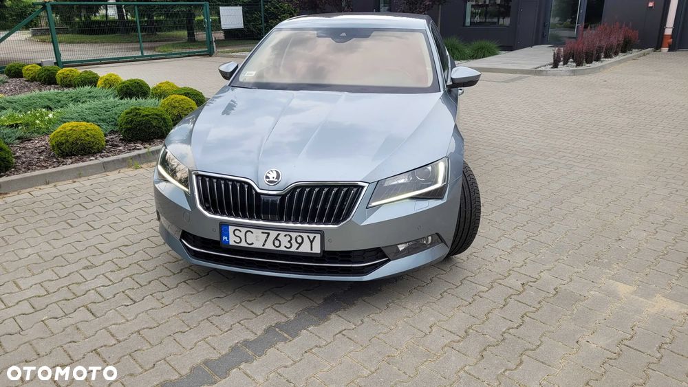 Skoda Superb 2.0 TSI L&K DSG - 3