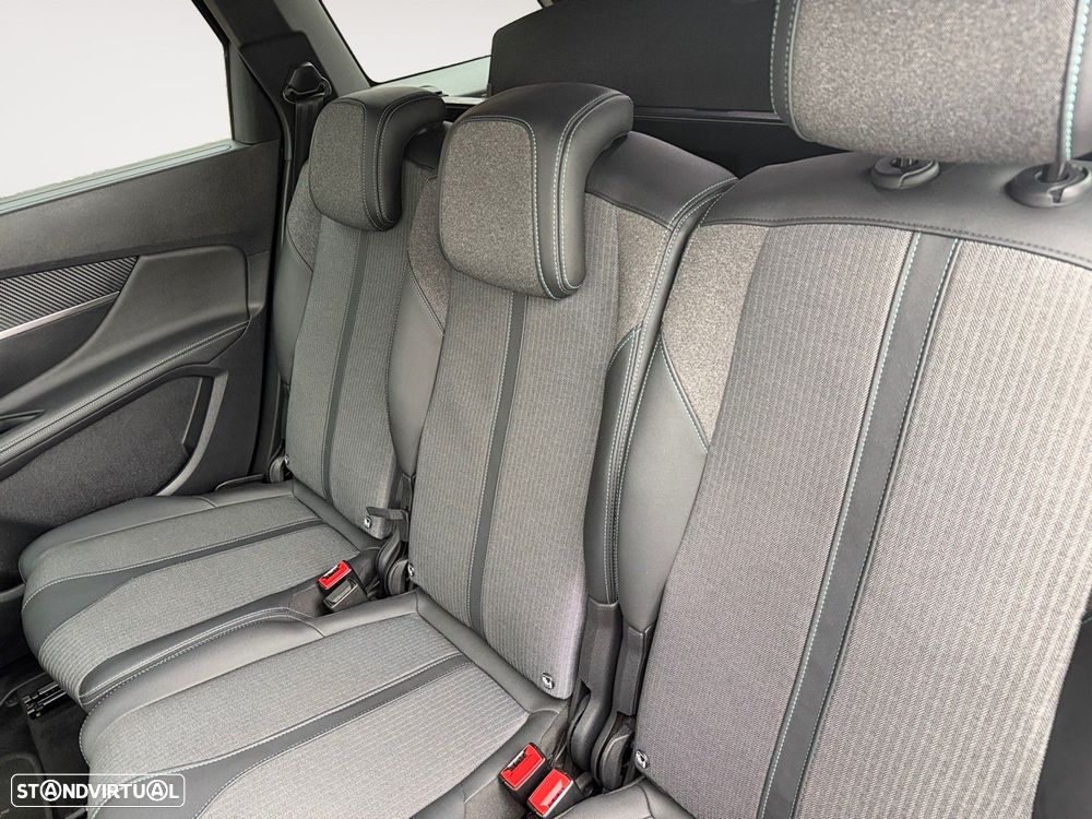 Peugeot 5008 1.2 PureTech Allure Pack EAT8 - 13