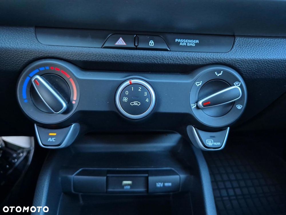Kia Stonic 1.0 T-GDI M DCT - 22