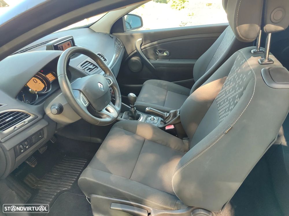 Renault Mégane Coupe 1.5 dCi Limited SS - 9