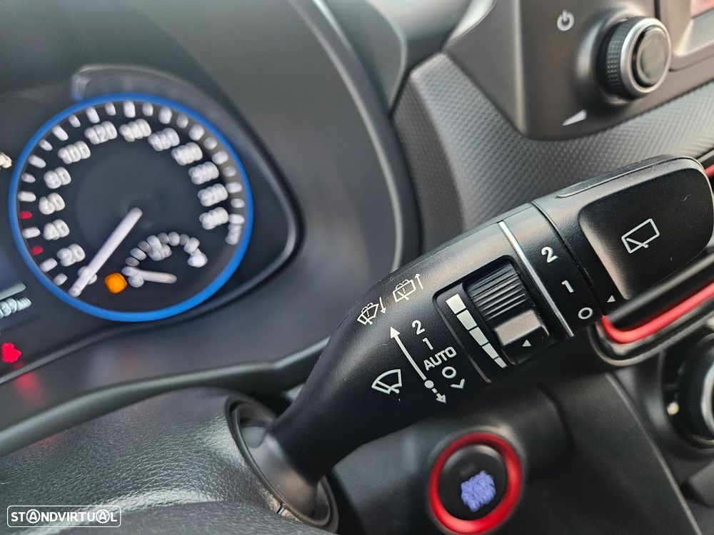 Hyundai Kauai 1.0 T-GDi Premium Pele/Tec.Vermelho - 33