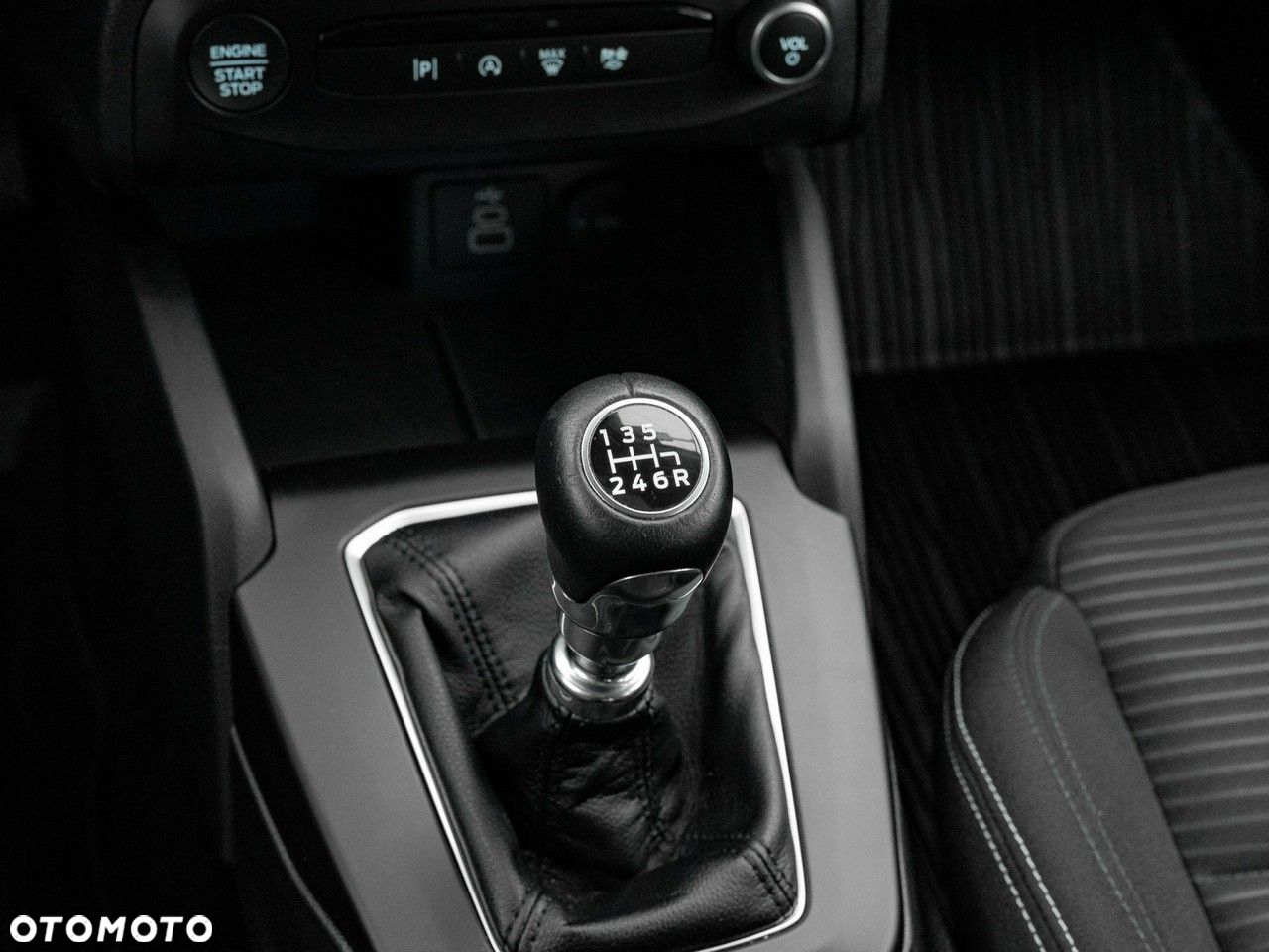 Ford Focus 1.0 EcoBoost Titanium - 21