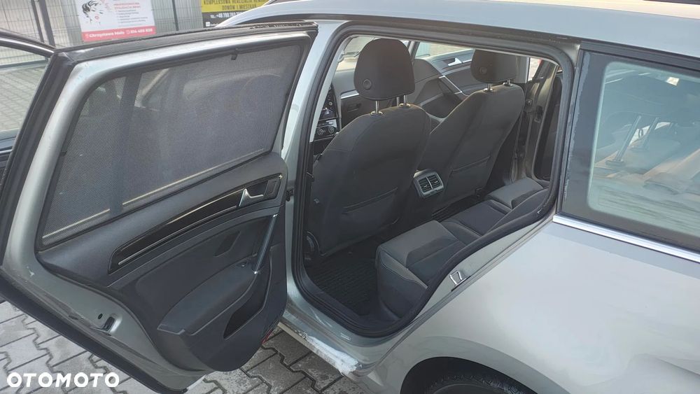 Volkswagen Golf Variant - 12