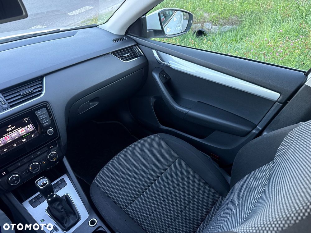 Skoda Octavia 1.8 TSI Green tec DSG 4x4 Elegance - 22