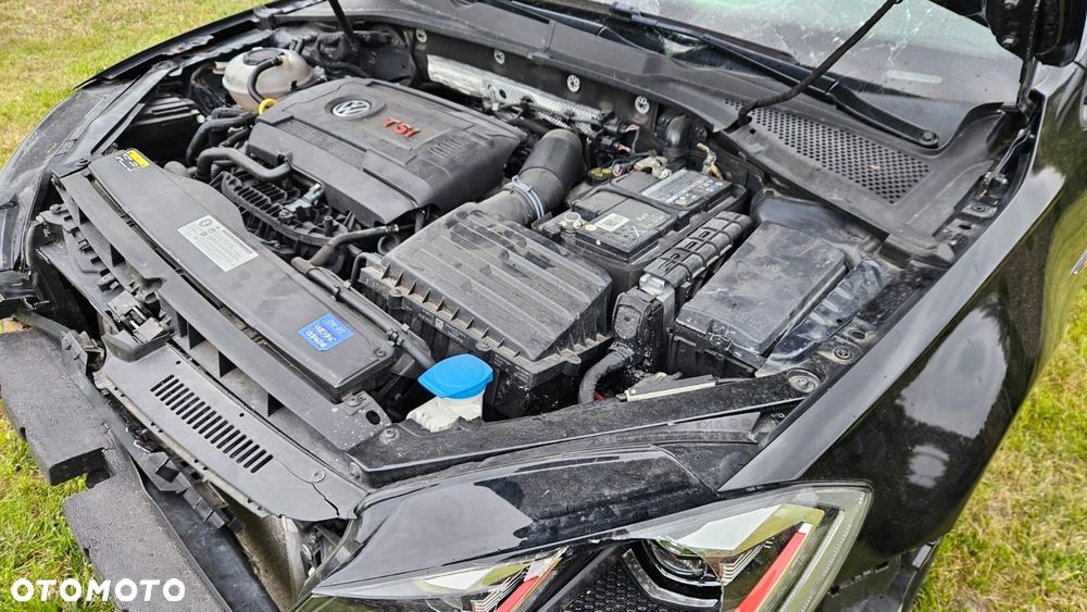 Volkswagen Golf VIII 2.0 TSI GTI DSG - 27
