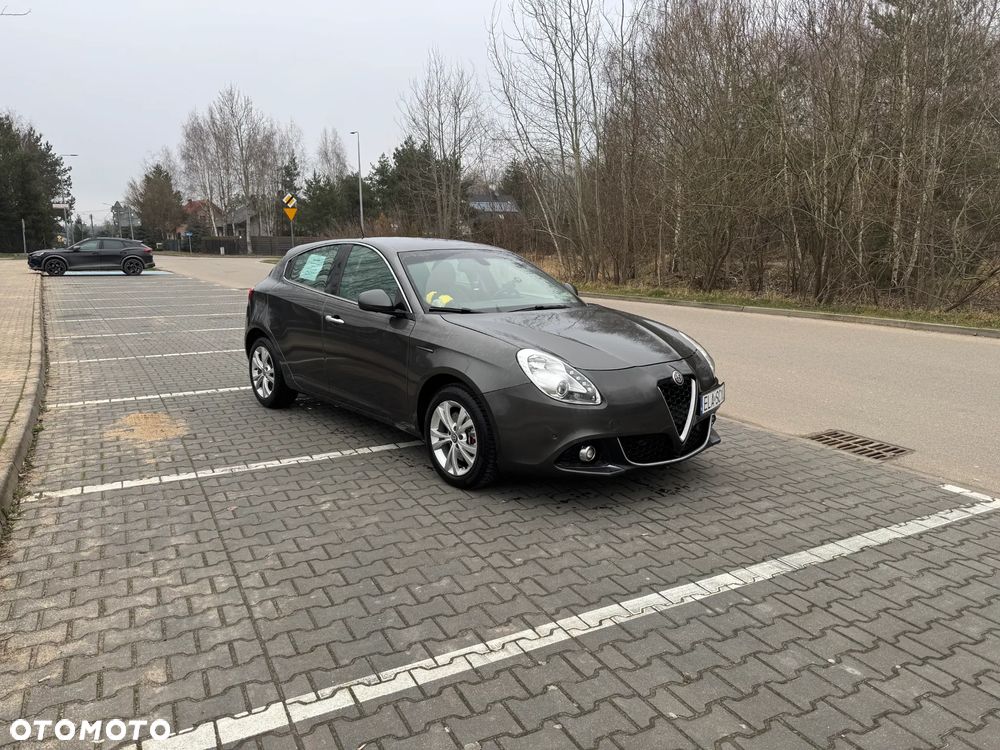 Alfa Romeo Giulietta - 2