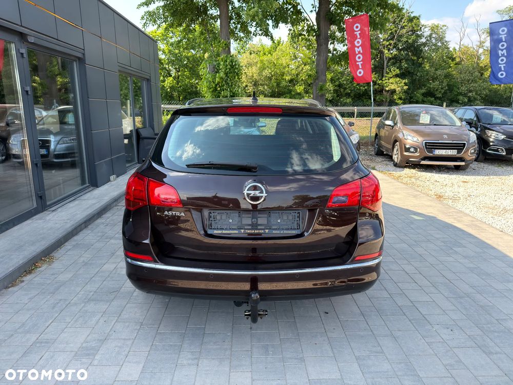 Opel Astra 1.4 T Cosmo - 4