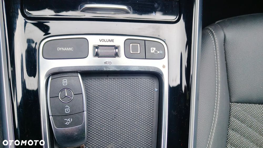Mercedes-Benz GLA 200 Progressive - 20
