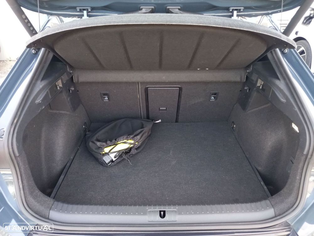 Cupra Formentor 1.5 e-Hybrid DSG - 17