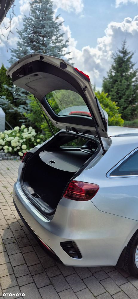 Kia Ceed 1.5 T-GDI M - 22