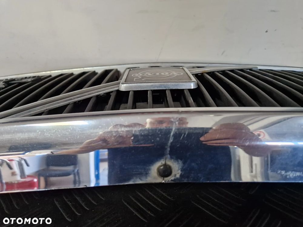 VOLVO 740 GRILL ATRAPA CHŁODNICY - 7