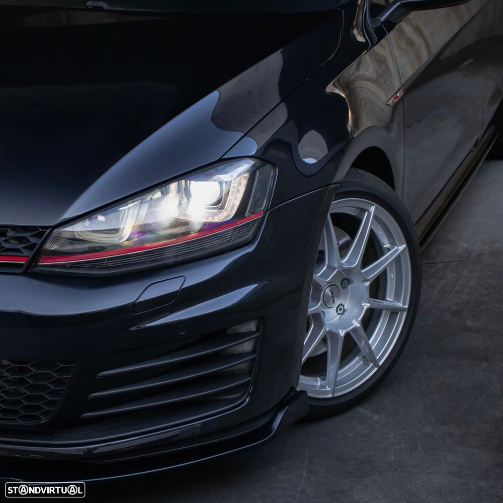 VW Golf GTI Performance BlueMotion DSG - 2