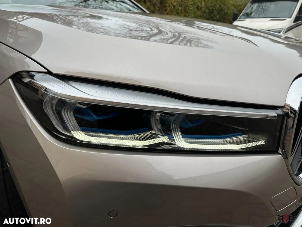 BMW Seria 7 730d xDrive - 28