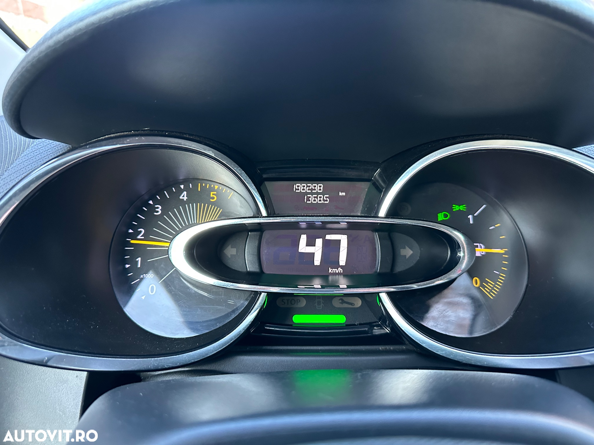 Renault Clio (Energy) dCi 90 Start & Stop LIMITED - 10