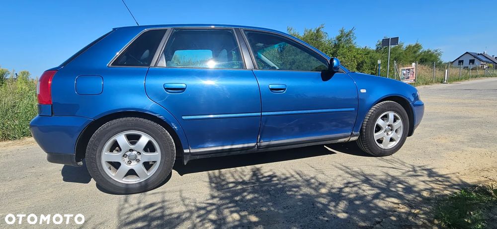 Audi A3 Sportback 1.6 Ambition - 11