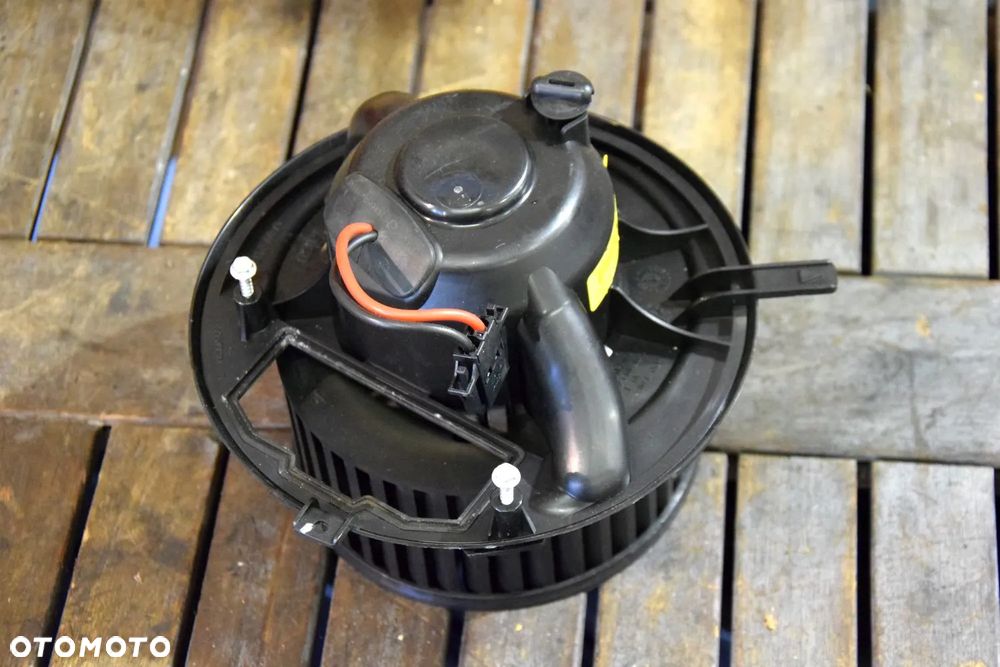 AUDI A3 8P Wentylator dmuchawy nagrzewnicy 1K1820015G - 1