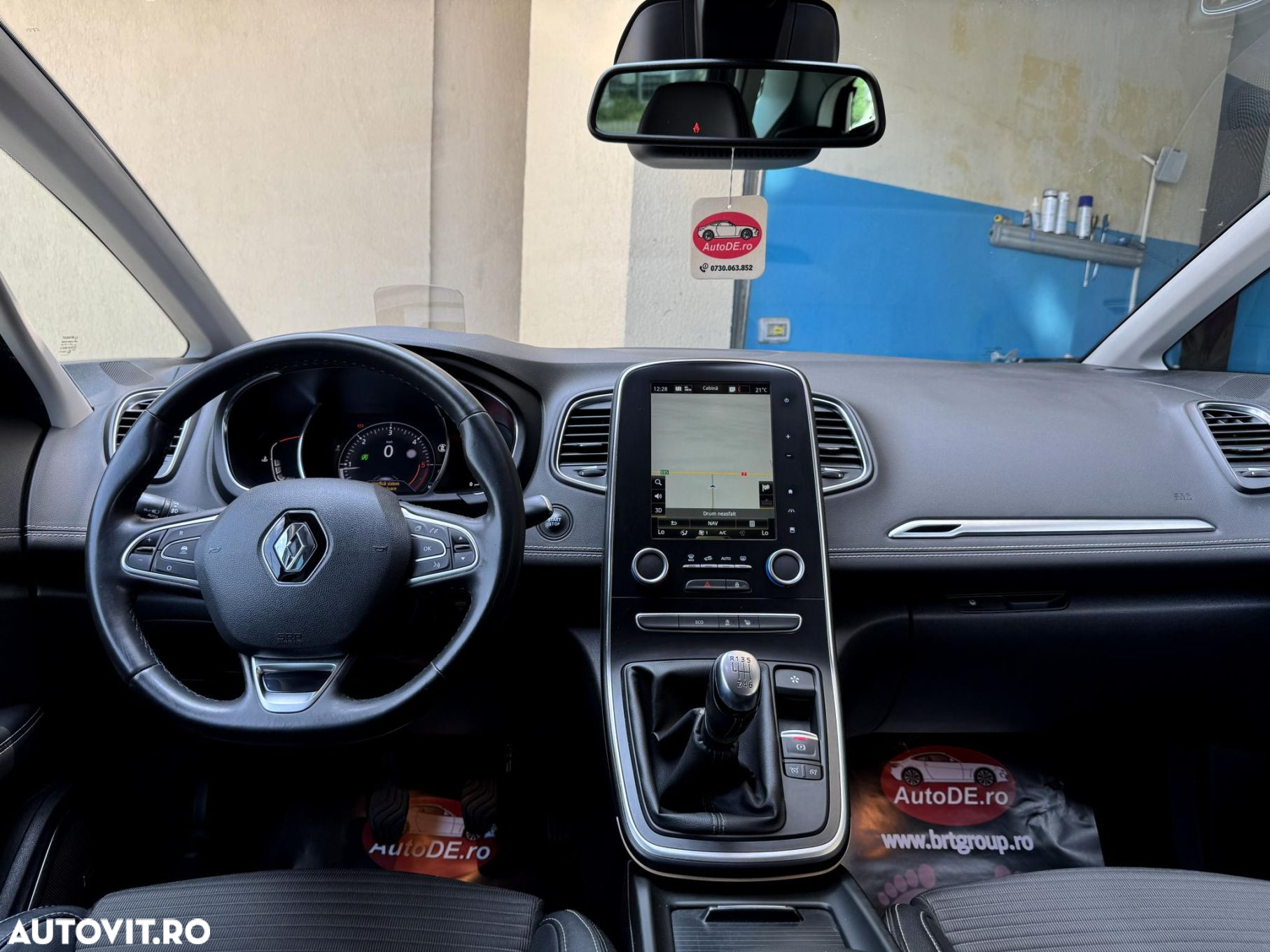 Renault Scenic - 8