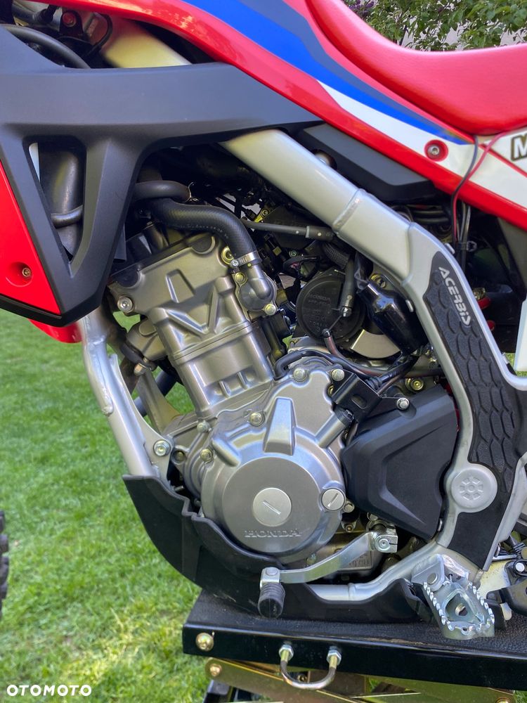 Honda CRF - 8