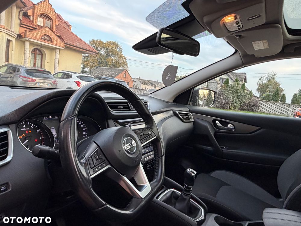 Nissan Qashqai 1.3 DIG-T Tekna - 16
