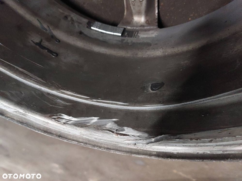 FELGI ALUMINIOWE 4 SZT KOMPLET 5x112 8Jx17 ET35 FI66,6 MERCEDES - 8