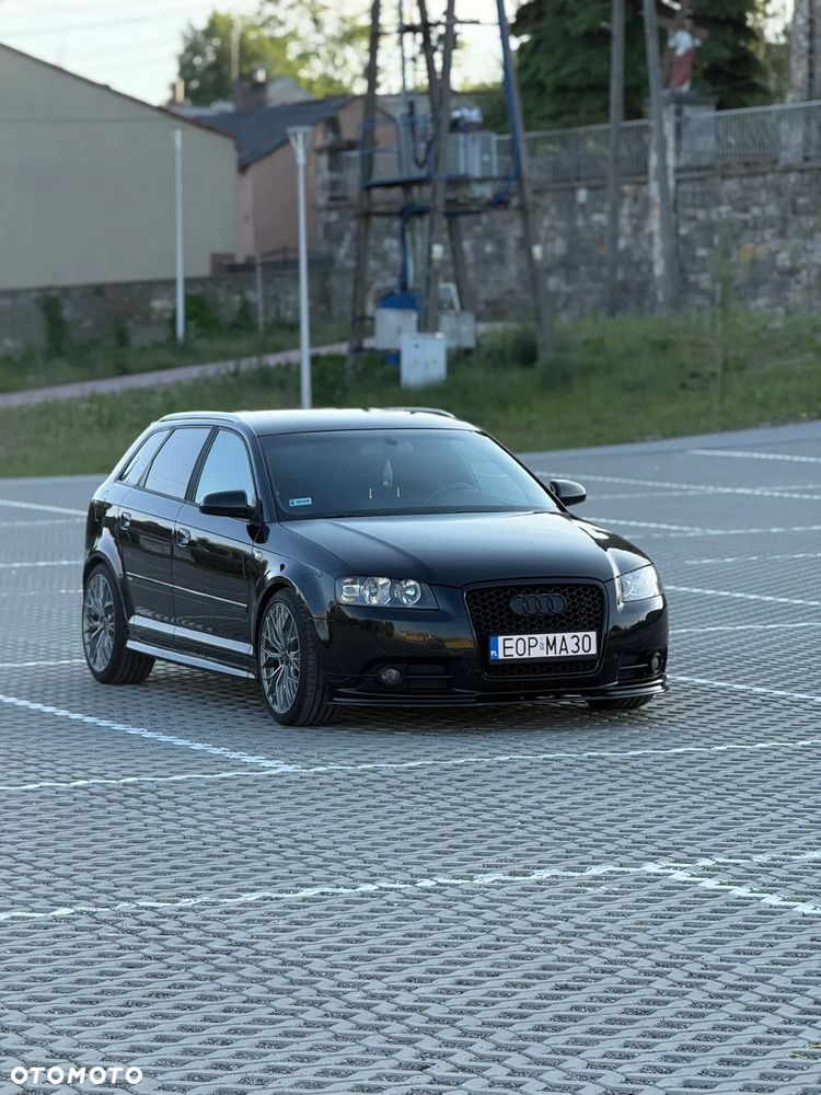 Audi A3 Sportback - 1