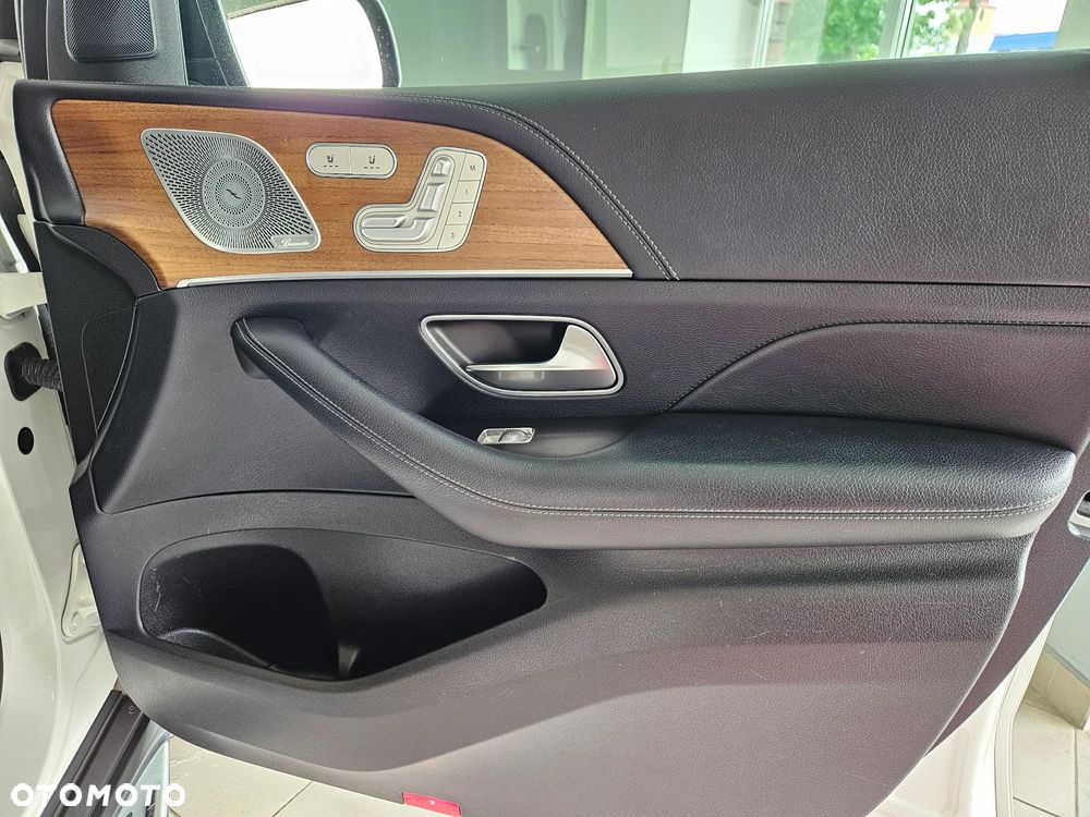 Mercedes-Benz GLE - 29