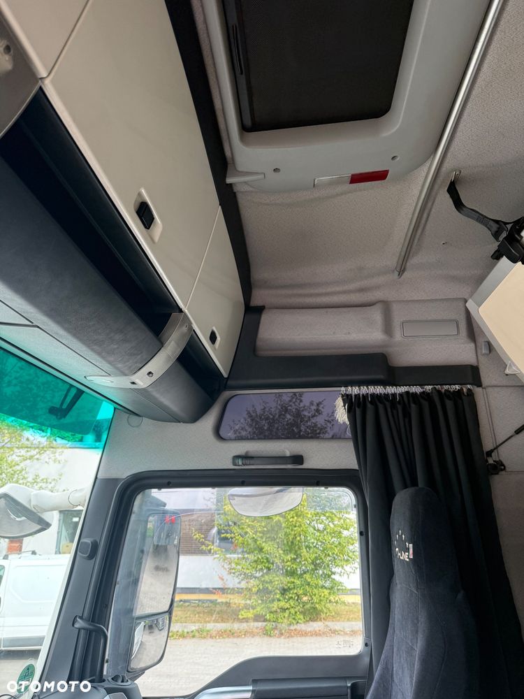MAN TGX - 8