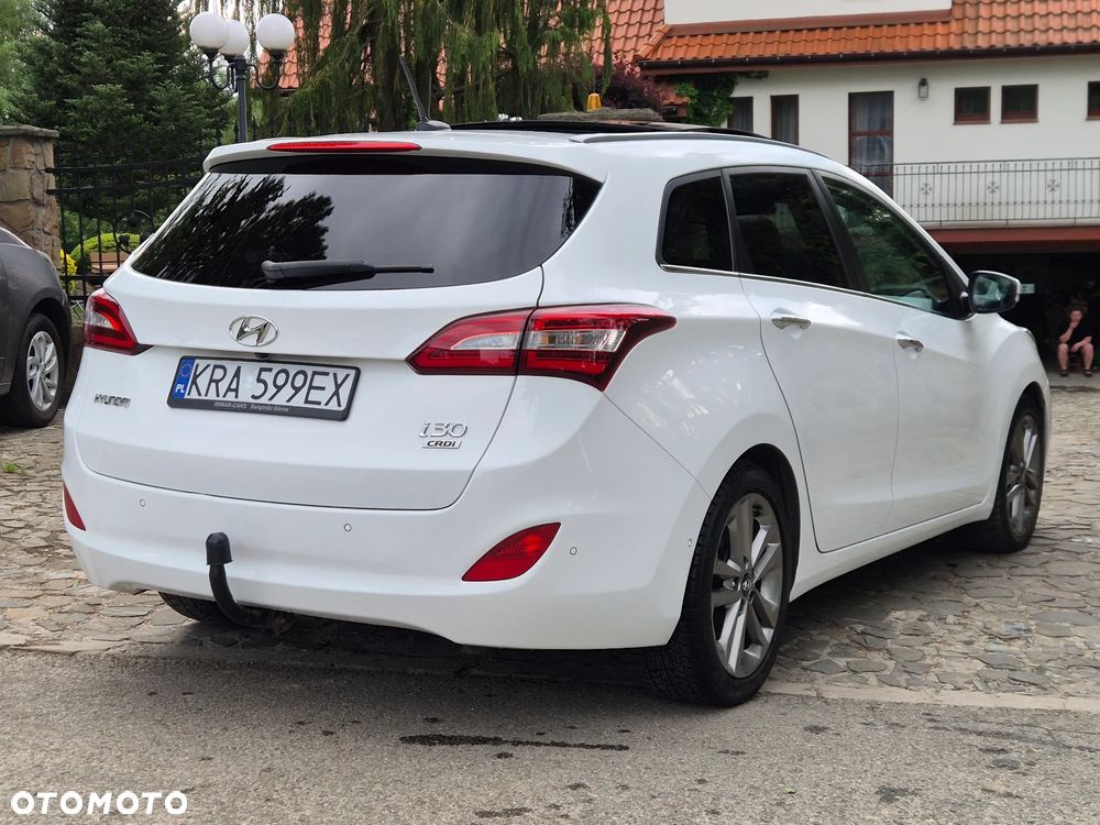 Hyundai i30 blue Kombi 1.6 CRDi DCT Premium - 20