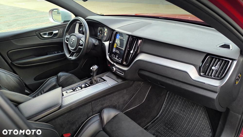 Volvo XC 60 D3 R-Design - 27