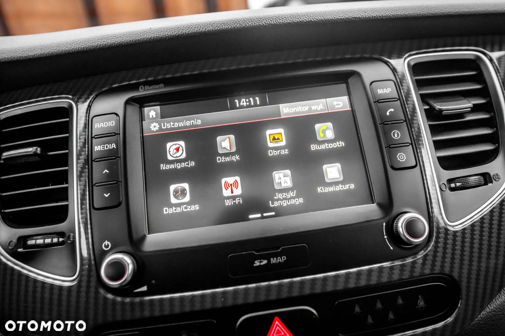 Kia Carens 1.7 CRDi Business Line 7os 7DCT - 36