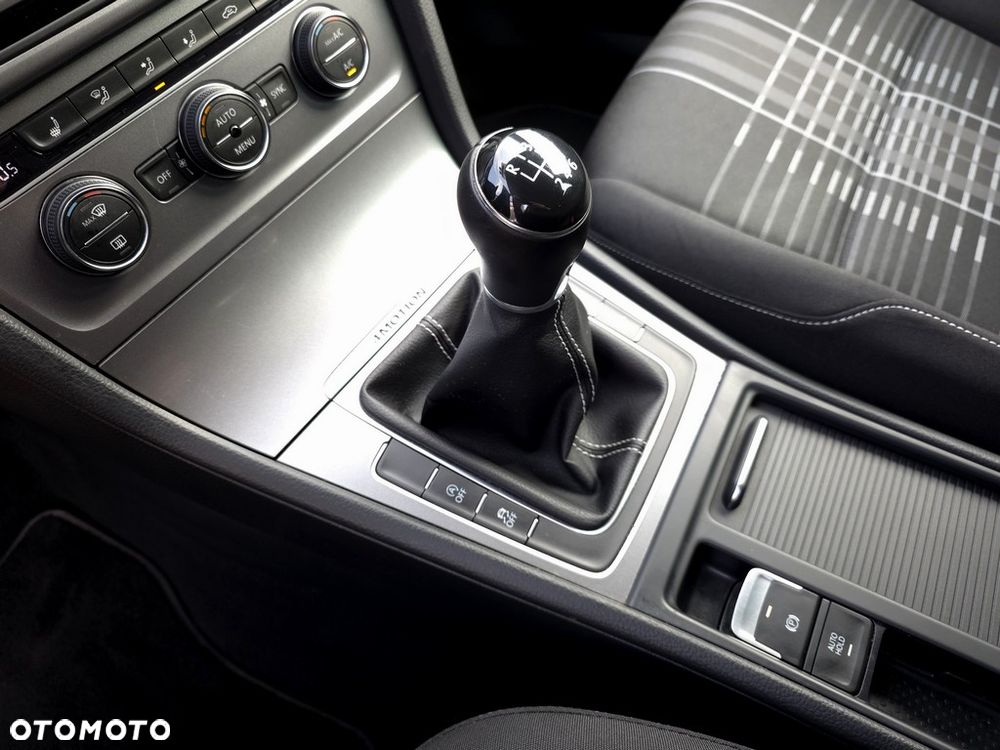 Volkswagen Golf 2.0 TDI BMT 4Mot Highline - 20