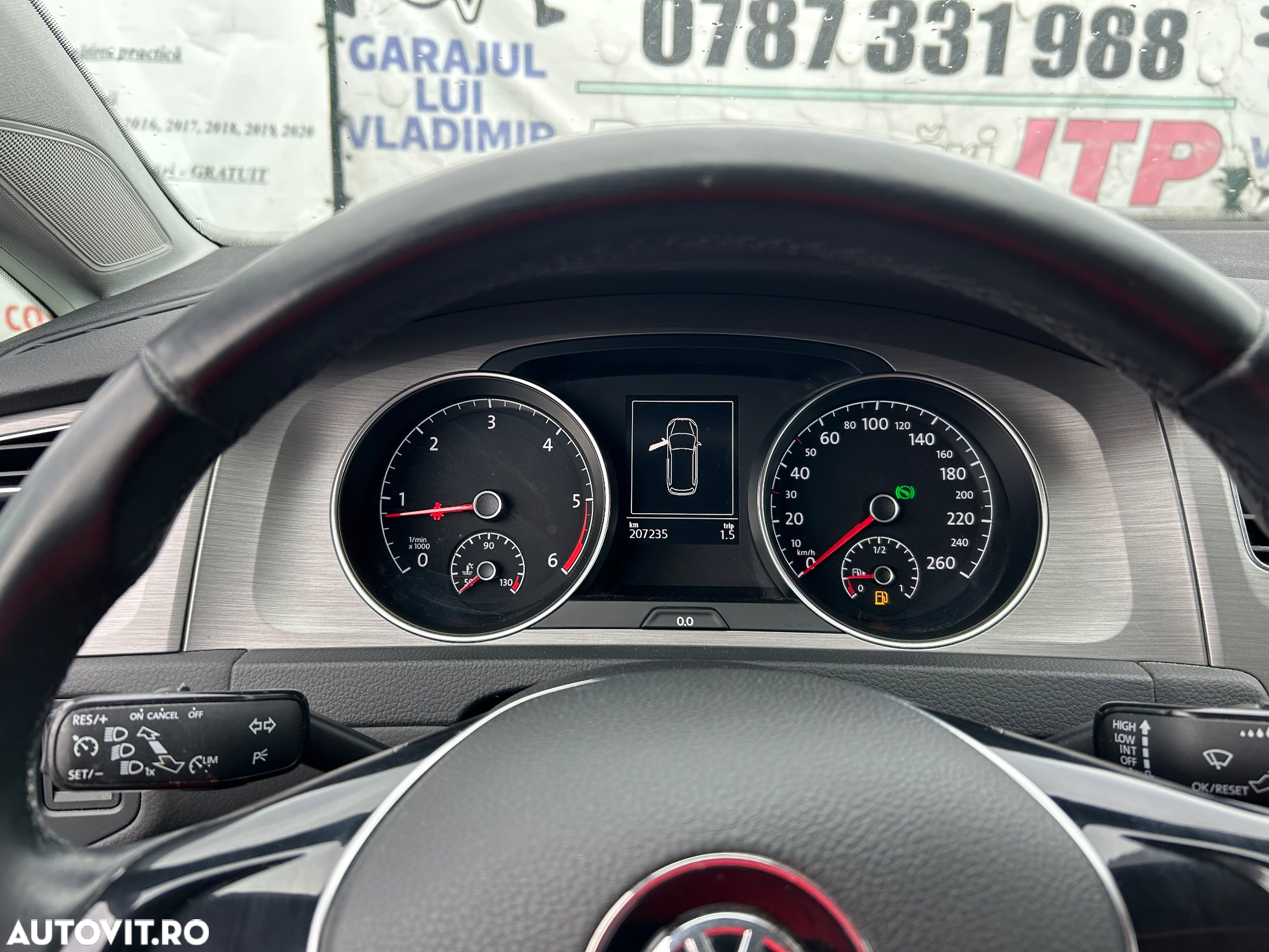Volkswagen Golf 1.6 TDI BlueMotion Technology DSG Comfortline - 6