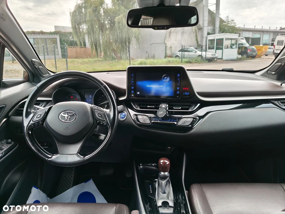 Toyota C-HR 1.8 Hybrid Prestige - 24