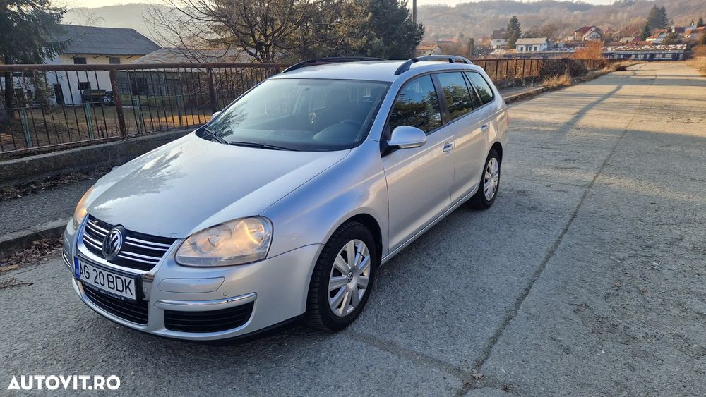 Volkswagen Golf 1.9 TDI DSG DPF Comfortline - 3