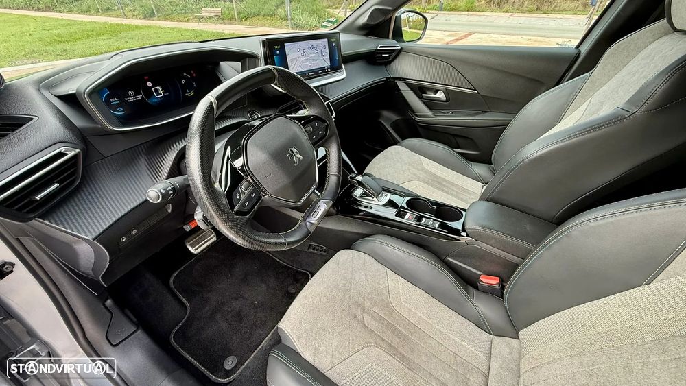 Peugeot e-208 50 kWh GT - 17