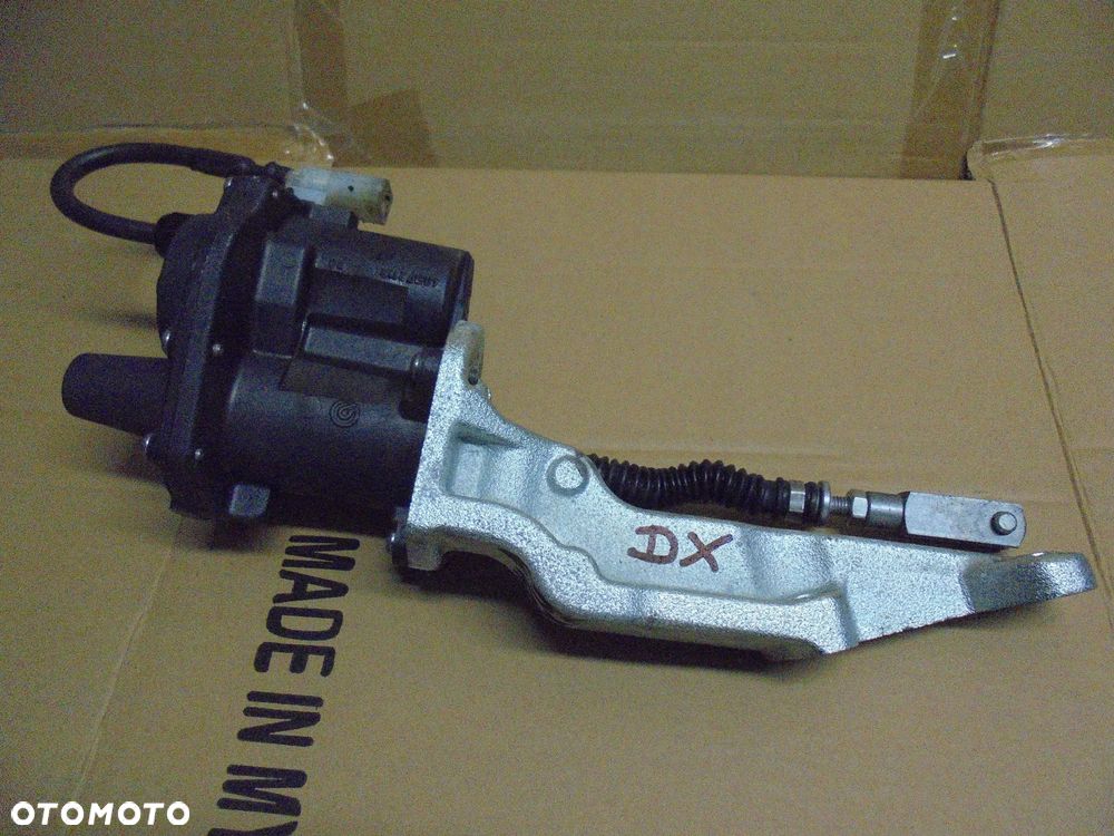 SIŁOWNIK HAMULCA RĘCZNEGO prawy 42580572/5802579834 Iveco Daily 65C70C 19- - 1