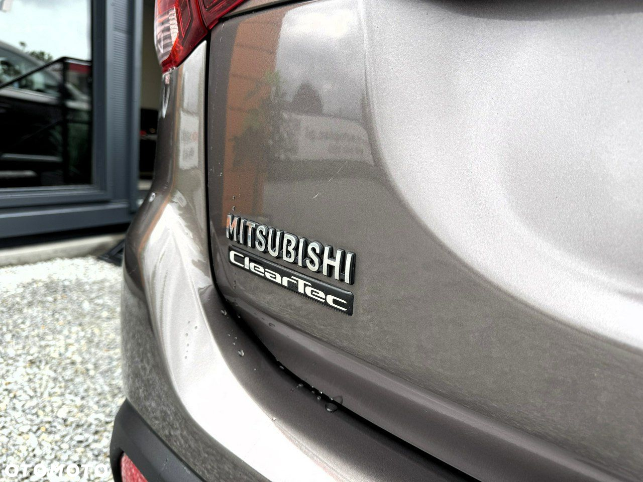 Mitsubishi Outlander 2.0 Intense + 4WD CVT - 38
