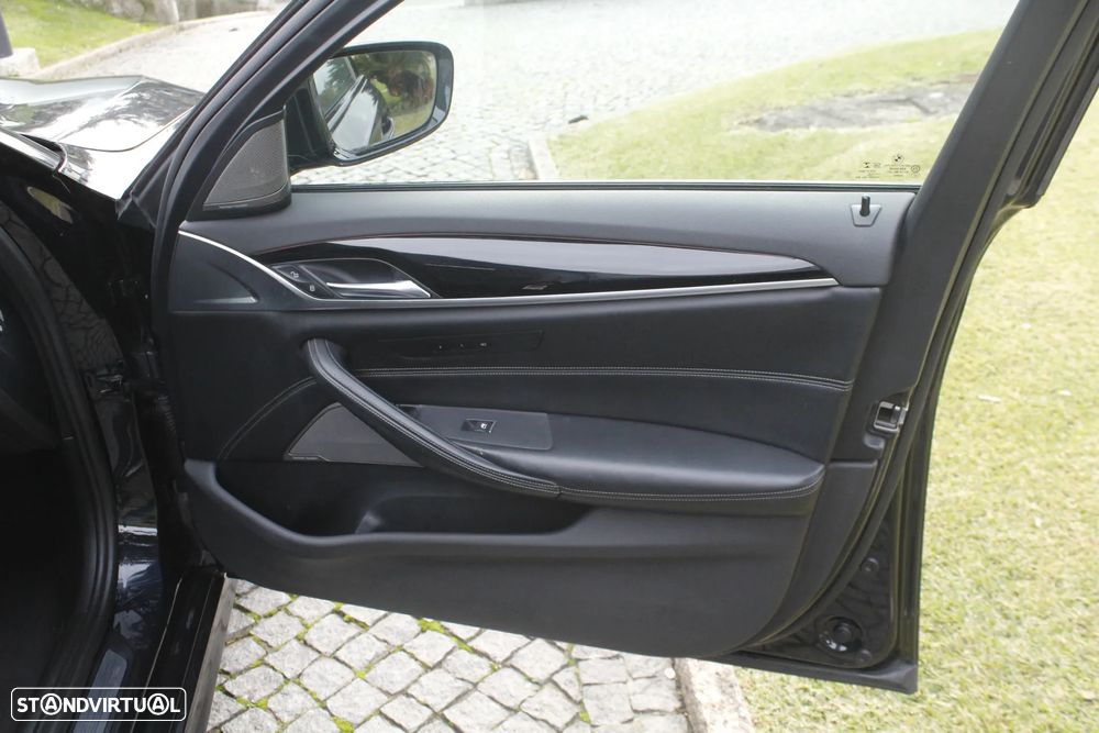 BMW 530 d Pack M Auto - 22