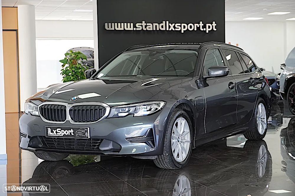 BMW 320 e Touring Corporate Edition Auto - 1