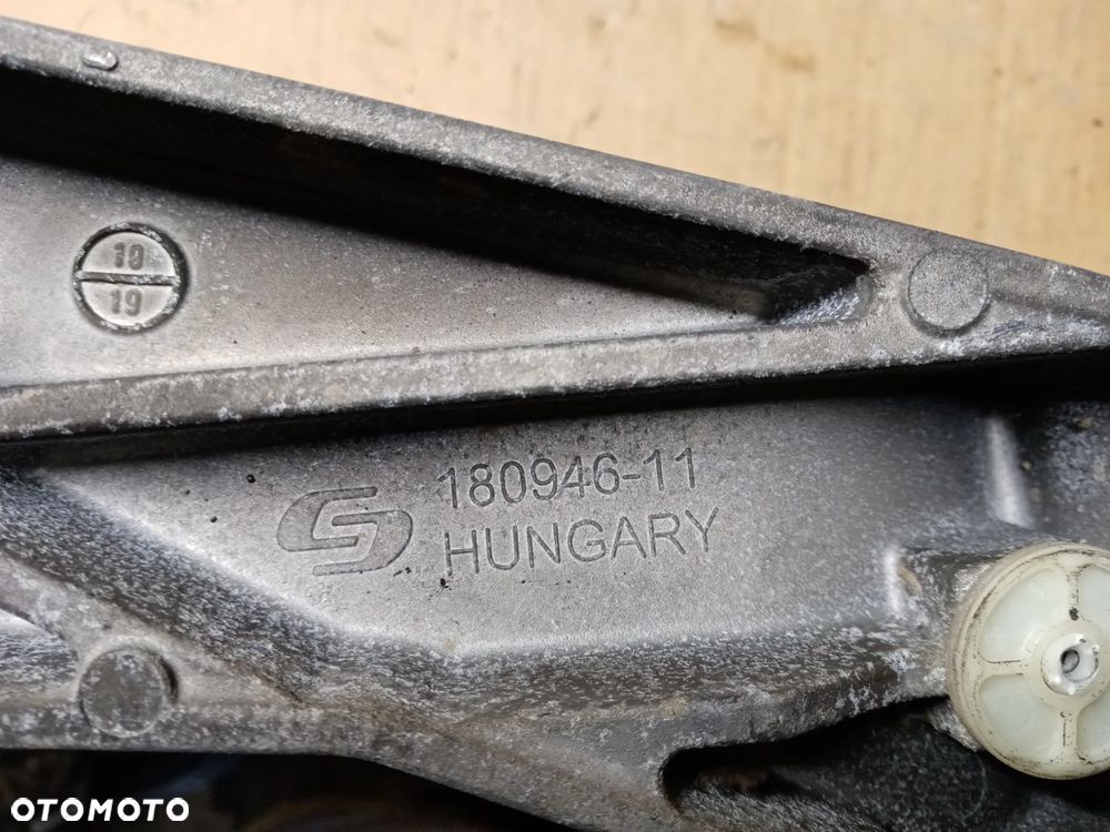 Łapa mocowanie podpora skrzyni biegów BMW M5 G30 F90 9485312 - 4